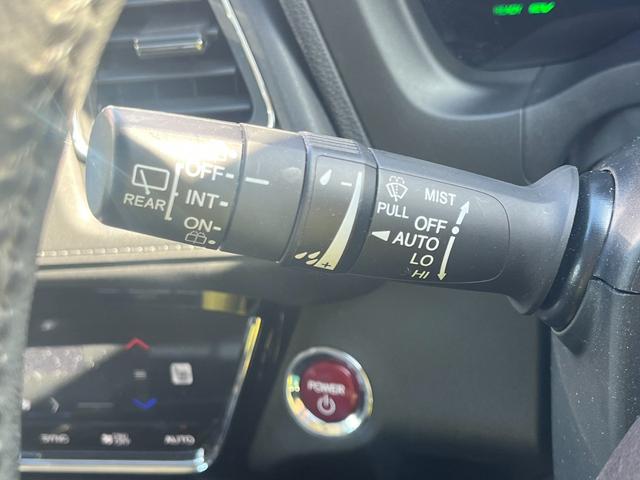 ヴェゼル ハイブリッドZ ETC バックカメラ オートクルーズコントロール 衝突被害軽減システム ナビ TV オートライト LEDヘッドランプ アルミホイール スマートキー 電動格納ミラー シートヒーター AT(25枚目)