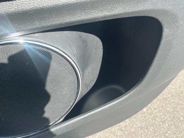 ヴェゼル ハイブリッドZ ETC バックカメラ オートクルーズコントロール 衝突被害軽減システム ナビ TV オートライト LEDヘッドランプ アルミホイール スマートキー 電動格納ミラー シートヒーター AT(36枚目)