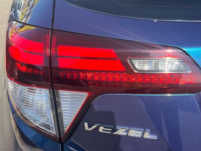 ヴェゼル ハイブリッドZ ETC バックカメラ オートクルーズコントロール 衝突被害軽減システム ナビ TV オートライト LEDヘッドランプ アルミホイール スマートキー 電動格納ミラー シートヒーター AT(40枚目)