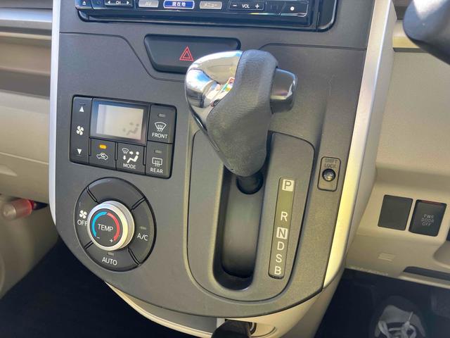 タント Ｇ　バックカメラ　両側電動スライドドア　オートライト　スマートキー　アイドリングストップ　電動格納ミラー　ベンチシート　ＣＶＴ　盗難防止システム　ＡＢＳ　アルミホイール　衝突安全ボディ　エアコン（6枚目）