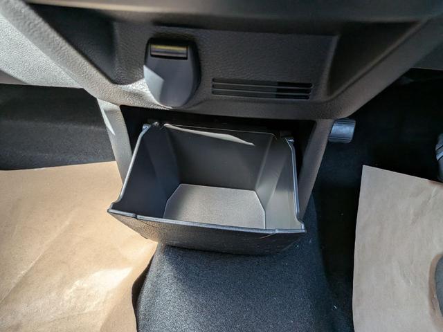 デイズ Ｘ　全周囲カメラ　クリアランスソナー　衝突被害軽減システム　オートライト　スマートキー　アイドリングストップ　電動格納ミラー　ベンチシート　ＣＶＴ　盗難防止システム　ＡＢＳ　ＥＳＣ　アルミホイール（28枚目）