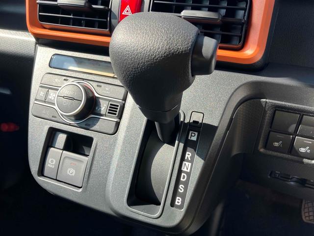 タント ファンクロスリミテッド　ＥＴＣ　バックカメラ　両側電動スライドドア　クリアランスソナー　オートクルーズコントロール　衝突被害軽減システム　オートライト　ＬＥＤヘッドランプ　ヘッドライトウォッシャー　スマートキー（6枚目）