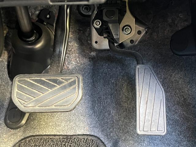 スペーシア ハイブリッドＧ　ドライブレコーダー　ＥＴＣ　全周囲カメラ　両側スライドドア　ナビ　ＴＶ　クリアランスソナー　レーンアシスト　衝突被害軽減システム　オートライト　スマートキー　アイドリングストップ　電動格納ミラー（42枚目）