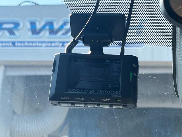 �h���C�u���R�[�_�[������f���Ɖ������L�^���Ă����h���C�u���R�[�_�[�́A���̂̍ۂɊm���ȏ؋��\�͂𔭊����Ă���܂��B