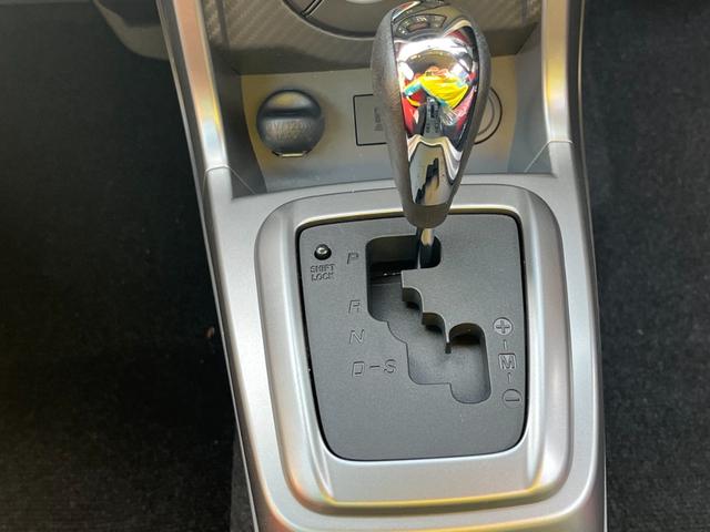 ���i�����ގ��ɕK�����삷�郌�o�[�ł��B����̂��₷�����̂ɂȂ��Ă��܂��B���Ј�x�̊����Ă��������B