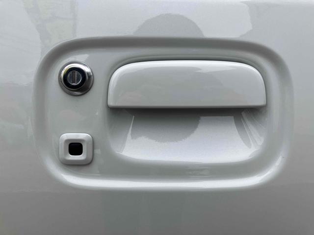 エブリイワゴン ＰＺターボ　両側スライド・片側電動　クリアランスソナー　レーンアシスト　衝突被害軽減システム　オートライト　ＬＥＤヘッドランプ　スマートキー　アイドリングストップ　電動格納ミラー　シートヒーター　ベンチシート（33枚目）