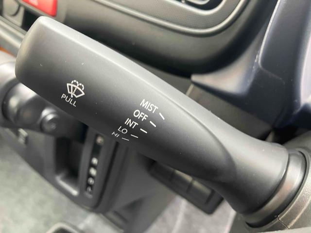 アルト L クリアランスソナー レーンアシスト 衝突被害軽減システム オートライト キーレスエントリー アイドリングストップ 電動格納ミラー シートヒーター CVT 盗難防止システム ABS ESC(9枚目)