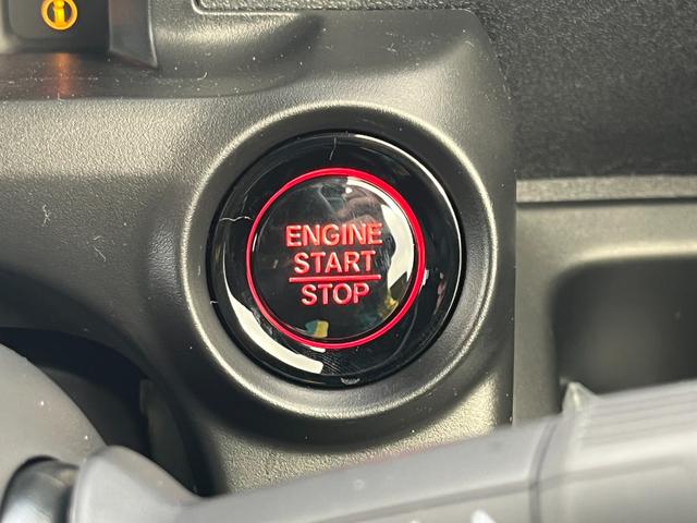 Ｎ－ＢＯＸカスタム ブラックスタイル　バックカメラ　両側電動スライドドア　クリアランスソナー　オートクルーズコントロール　衝突被害軽減システム　オートライト　ＬＥＤヘッドランプ　スマートキー　アイドリングストップ　電動格納ミラー（8枚目）