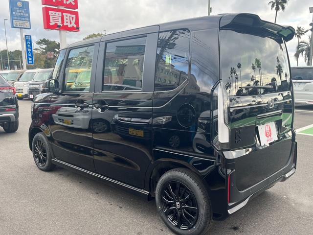 Ｎ－ＢＯＸカスタム ブラックスタイル　バックカメラ　両側電動スライドドア　クリアランスソナー　オートクルーズコントロール　衝突被害軽減システム　オートライト　ＬＥＤヘッドランプ　スマートキー　アイドリングストップ　電動格納ミラー（16枚目）