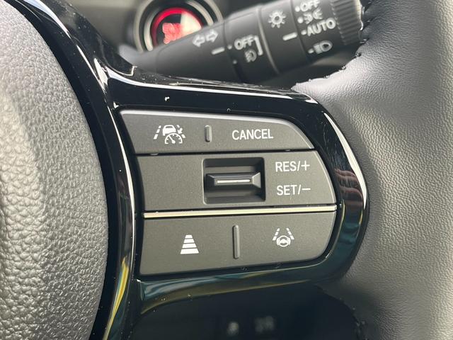 Ｎ－ＢＯＸカスタム ブラックスタイル　バックカメラ　両側電動スライドドア　クリアランスソナー　オートクルーズコントロール　レーンアシスト　衝突被害軽減システム　オートライト　ＬＥＤヘッドランプ　スマートキー　アイドリングストップ（7枚目）