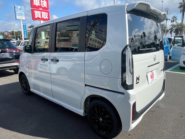 Ｎ－ＢＯＸカスタム ブラックスタイル　バックカメラ　両側電動スライドドア　クリアランスソナー　オートクルーズコントロール　レーンアシスト　衝突被害軽減システム　オートライト　ＬＥＤヘッドランプ　スマートキー　アイドリングストップ（16枚目）