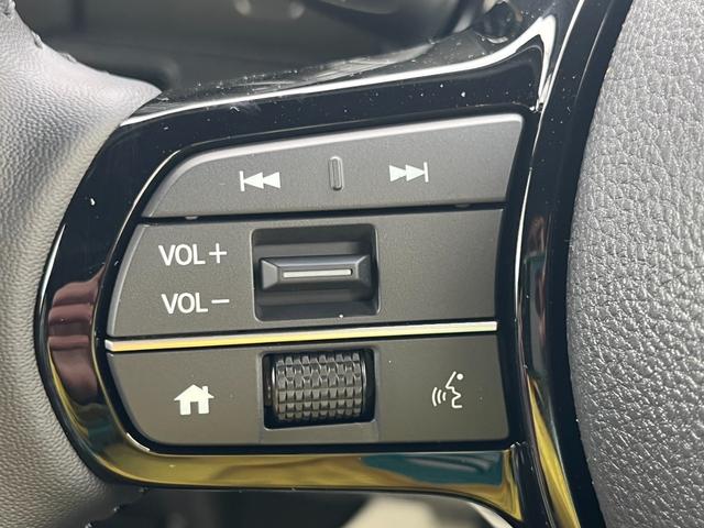 Ｎ－ＢＯＸカスタム ブラックスタイル　両側電動スライドドア　クリアランスソナー　オートクルーズコントロール　衝突被害軽減システム　オートライト　ＬＥＤヘッドランプ　スマートキー　アイドリングストップ　電動格納ミラー　シートヒーター（6枚目）