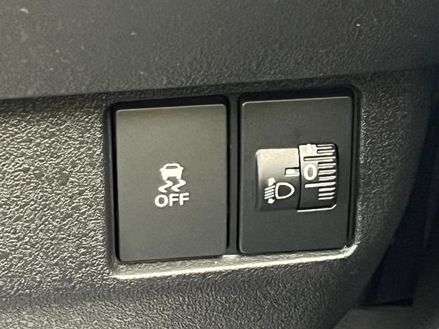 Ｎ－ＢＯＸカスタム ブラックスタイル　バックカメラ　両側電動スライドドア　クリアランスソナー　オートクルーズコントロール　レーンアシスト　衝突被害軽減システム　オートライト　ＬＥＤヘッドランプ　スマートキー　アイドリングストップ（10枚目）