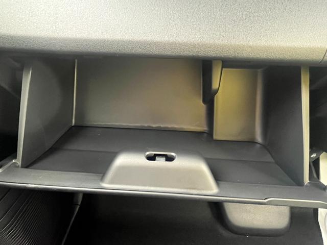 Ｎ－ＢＯＸカスタム ブラックスタイル　バックカメラ　両側電動スライドドア　クリアランスソナー　オートクルーズコントロール　レーンアシスト　衝突被害軽減システム　オートライト　ＬＥＤヘッドランプ　スマートキー　アイドリングストップ（50枚目）