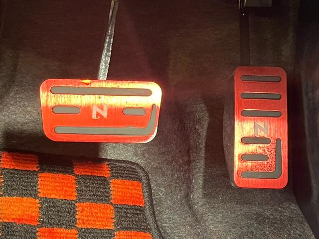 Ｎ－ＢＯＸカスタム Ｇ・ターボＬパッケージ　ＥＴＣ　バックカメラ　両側電動スライドドア　ナビ　ＴＶ　オートクルーズコントロール　オートライト　ＨＩＤ　スマートキー　アイドリングストップ　電動格納ミラー　ベンチシート　ＣＶＴ　盗難防止システム（37枚目）