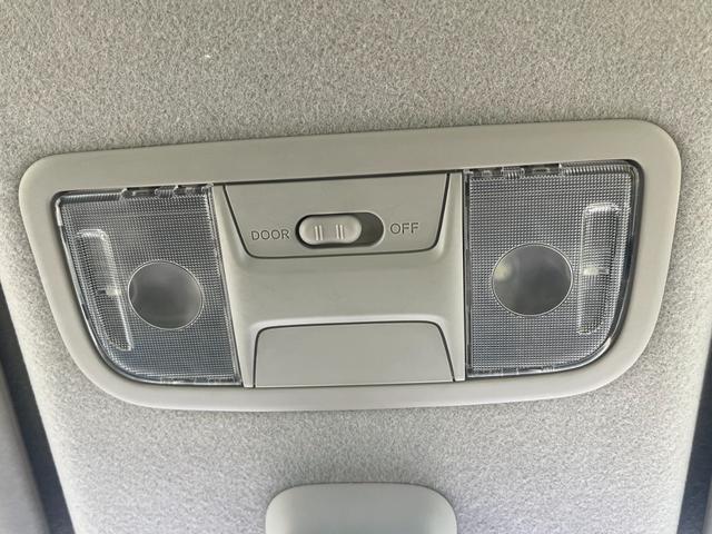 Ｎ－ＢＯＸカスタム Ｇ・ターボＬパッケージ　ＥＴＣ　バックカメラ　両側電動スライドドア　ナビ　ＴＶ　オートクルーズコントロール　オートライト　ＨＩＤ　スマートキー　アイドリングストップ　電動格納ミラー　ベンチシート　ＣＶＴ　盗難防止システム（43枚目）