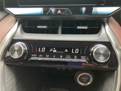 気温に合わせて直感的に操作することで、車内をいつでも快適に保てます。 6