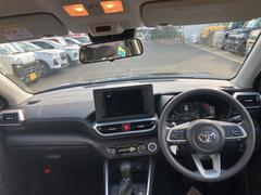 運転者にとっては日々使用することとなる運転席です。運転席が快適だと運転に集中することができますね。 2