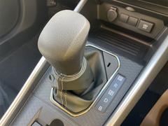 シフトレバー。ぜひ一度お客様の目で確認してください。 6