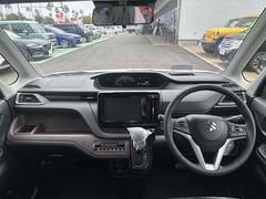 毎回座るフロントシート。運転席は必ず使用する部分ですので、座り心地が重要です！ 2