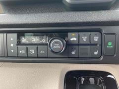 気温に合わせて直感的に操作することで、車内をいつでも快適に保てます。 5