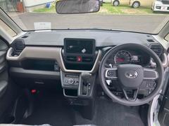 車を運転する際には運転席の存在は欠かせません。なのでしっかりとチェックしたいポイントですね。 2