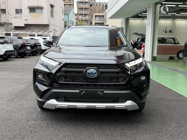 ＲＡＶ４ ハイブリッドアドベンチャー　４ＷＤ　バックカメラ　クリアランスソナー　オートクルーズコントロール　レーンアシスト　パワーシート　衝突被害軽減システム　ＴＶ　オートマチックハイビーム　オートライト　ＬＥＤヘッドランプ（12枚目）