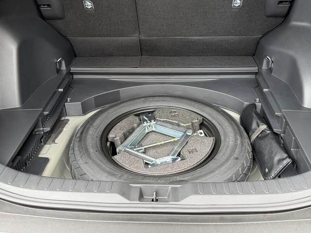 ＲＡＶ４ ハイブリッドアドベンチャー　４ＷＤ　バックカメラ　クリアランスソナー　オートクルーズコントロール　レーンアシスト　パワーシート　衝突被害軽減システム　ＴＶ　オートマチックハイビーム　オートライト　ＬＥＤヘッドランプ（49枚目）