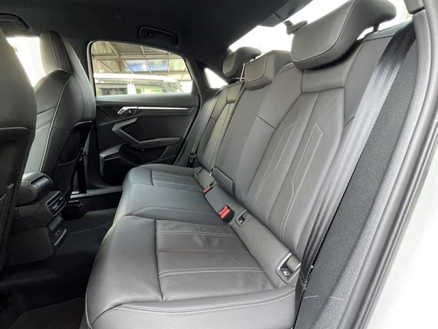 Ａ３セダン ３０ＴＦＳＩ　Ｓライン　ドライブレコーダー　クリアランスソナー　パークアシスト　バックカメラ　ナビ　アルミホイール　ＡＴ　シートヒーター　スマートキー　アイドリングストップ　電動格納ミラー　ＵＳＢ　ＥＳＣ　エアコン（23枚目）