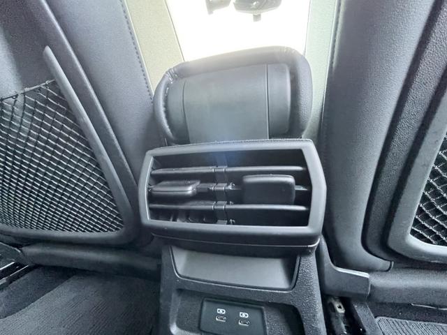 Ａ３セダン ３０ＴＦＳＩ　Ｓライン　ドライブレコーダー　クリアランスソナー　パークアシスト　バックカメラ　ナビ　アルミホイール　ＡＴ　シートヒーター　スマートキー　アイドリングストップ　電動格納ミラー　ＵＳＢ　ＥＳＣ　エアコン（28枚目）