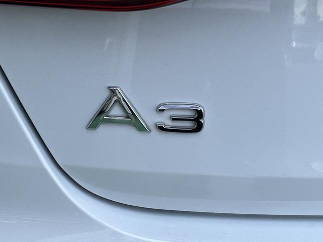 Ａ３セダン ３０ＴＦＳＩ　Ｓライン　ドライブレコーダー　クリアランスソナー　パークアシスト　バックカメラ　ナビ　アルミホイール　ＡＴ　シートヒーター　スマートキー　アイドリングストップ　電動格納ミラー　ＵＳＢ　ＥＳＣ　エアコン（29枚目）