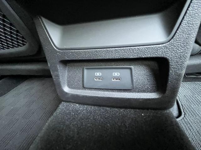 Ａ３セダン ３０ＴＦＳＩ　Ｓライン　ドライブレコーダー　クリアランスソナー　パークアシスト　バックカメラ　ナビ　アルミホイール　ＡＴ　シートヒーター　スマートキー　アイドリングストップ　電動格納ミラー　ＵＳＢ　ＥＳＣ　エアコン（36枚目）