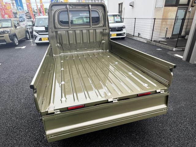 ハイゼットトラック スタンダード　４ＷＤ　軽トラック　三方開　ＡＴ　衝突被害軽減システム　アイドリングストップ　オートライト　ＥＳＣ　エアコン　パワーステアリング　運転席エアバッグ（14枚目）