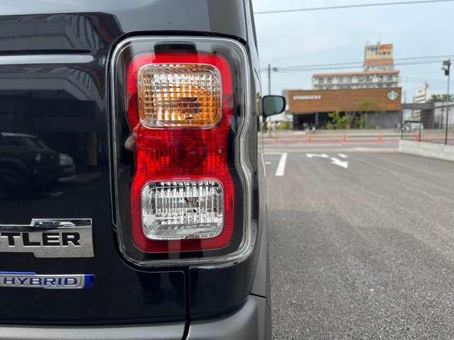 ハスラー タフワイルドターボ　クリアランスソナー　オートクルーズコントロール　衝突被害軽減システム　ＬＥＤヘッドランプ　スマートキー　アイドリングストップ　シートヒーター　ＣＶＴ　盗難防止システム　ＡＢＳ　ＥＳＣ　ルーフレール（12枚目）