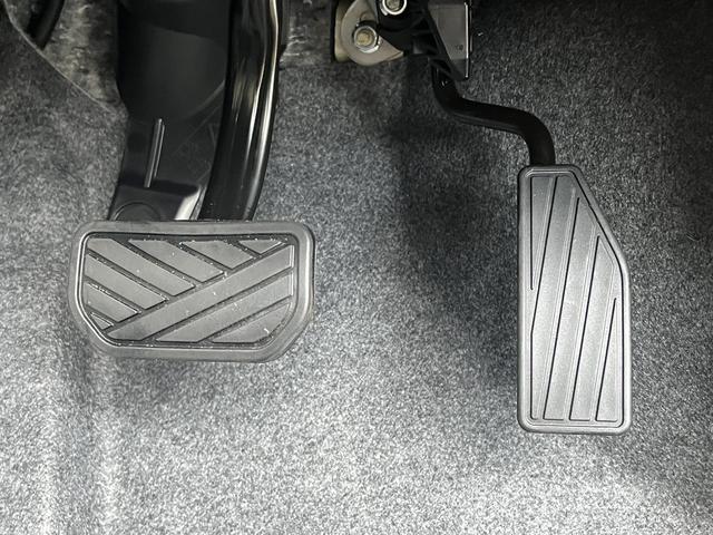 ワゴンR FX クリアランスソナー レーンアシスト 衝突被害軽減システム オートライト スマートキー 電動格納ミラー シートヒーター ベンチシート CVT 盗難防止システム ABS ESC アルミホイール(34枚目)