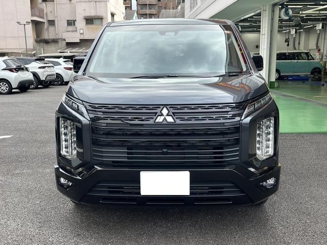 デリカD:5 ブラックエディション 4WD クリアランスソナー オートクルーズコントロール レーンアシスト 衝突被害軽減システム 両側電動スライドドア LEDヘッドランプ 電動リアゲート スマートキー アイドリングストップ(2枚目)