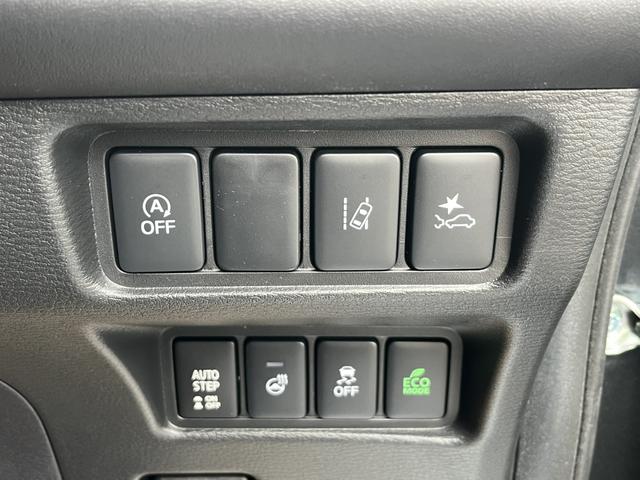 デリカD:5 ブラックエディション 4WD クリアランスソナー オートクルーズコントロール レーンアシスト 衝突被害軽減システム 両側電動スライドドア LEDヘッドランプ 電動リアゲート スマートキー アイドリングストップ(16枚目)