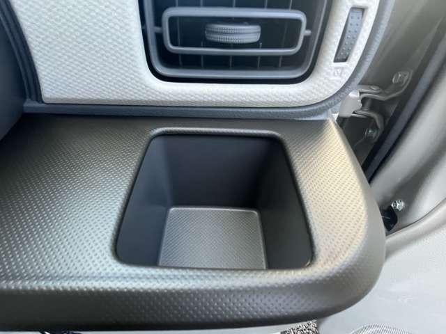 アルトラパンLC ハイブリッドL クリアランスソナー レーンアシスト 衝突被害軽減システム オートライト LEDヘッドランプ スマートキー アイドリングストップ 電動格納ミラー シートヒーター ベンチシート CVT 盗難防止システム(39枚目)