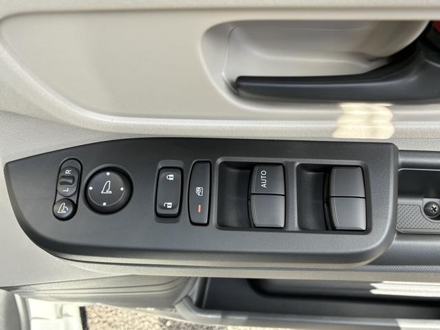 Ｎ－ＢＯＸ ベースグレード　バックカメラ　両側スライド・片側電動　クリアランスソナー　オートクルーズコントロール　レーンアシスト　衝突被害軽減システム　オートライト　ＬＥＤヘッドランプ　スマートキー　アイドリングストップ（19枚目）