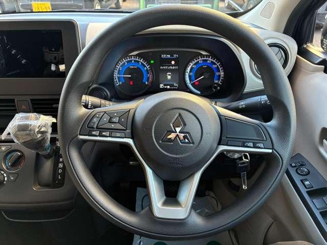 eKワゴン M バックカメラ クリアランスソナー レーンアシスト 衝突被害軽減システム オートライト キーレスエントリー アイドリングストップ 電動格納ミラー シートヒーター ベンチシート CVT 盗難防止システム(3枚目)