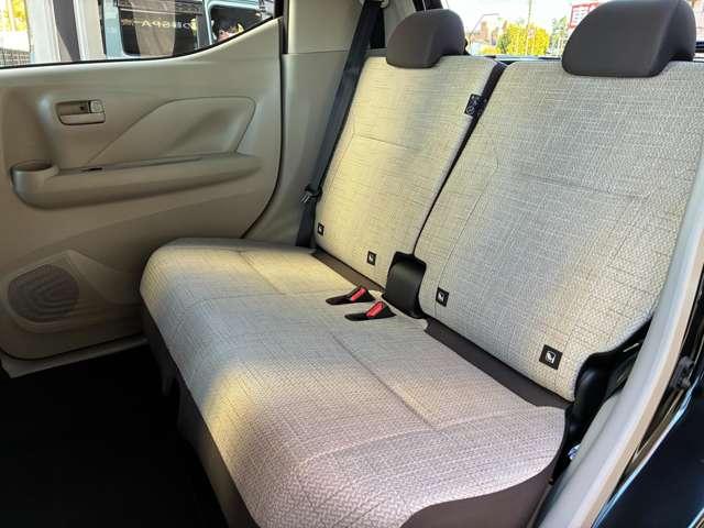 eKワゴン M バックカメラ クリアランスソナー レーンアシスト 衝突被害軽減システム オートライト キーレスエントリー アイドリングストップ 電動格納ミラー シートヒーター ベンチシート CVT 盗難防止システム(25枚目)