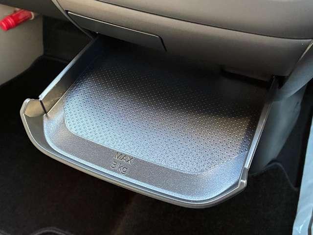 eKワゴン M バックカメラ クリアランスソナー レーンアシスト 衝突被害軽減システム オートライト キーレスエントリー アイドリングストップ 電動格納ミラー シートヒーター ベンチシート CVT 盗難防止システム(35枚目)