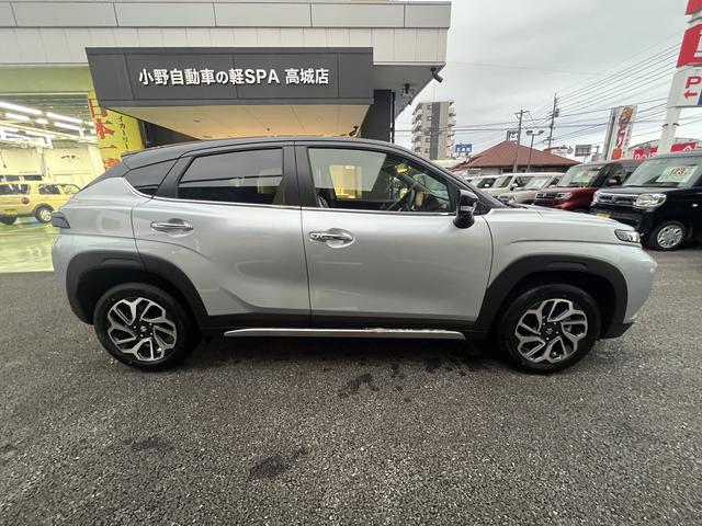 フロンクス ベースグレード 全周囲カメラ クリアランスソナー オートクルーズコントロール レーンアシスト 衝突被害軽減システム ナビ TV オートライト LEDヘッドランプ アルミホイール スマートキー アイドリングストップ(4枚目)