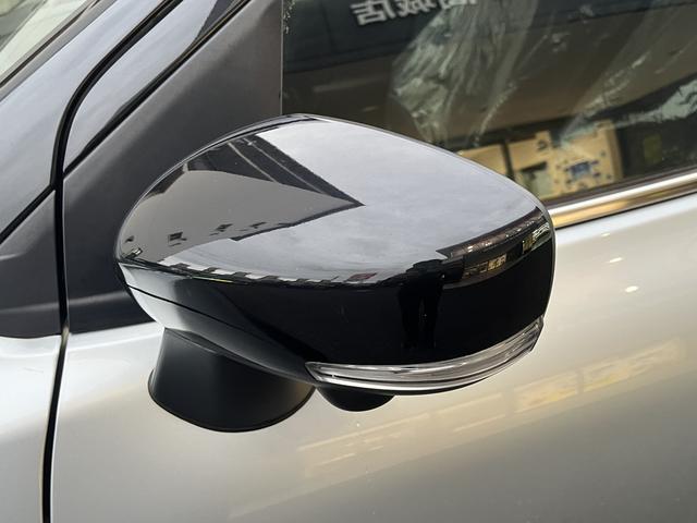 フロンクス ベースグレード 全周囲カメラ クリアランスソナー オートクルーズコントロール レーンアシスト 衝突被害軽減システム ナビ TV オートライト LEDヘッドランプ アルミホイール スマートキー アイドリングストップ(9枚目)