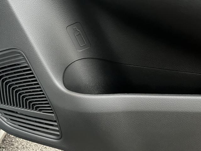 フロンクス ベースグレード 全周囲カメラ クリアランスソナー オートクルーズコントロール レーンアシスト 衝突被害軽減システム ナビ TV オートライト LEDヘッドランプ アルミホイール スマートキー アイドリングストップ(53枚目)