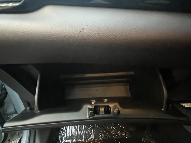 フロンクス ベースグレード 全周囲カメラ クリアランスソナー オートクルーズコントロール レーンアシスト 衝突被害軽減システム ナビ TV オートライト LEDヘッドランプ アルミホイール スマートキー アイドリングストップ(56枚目)