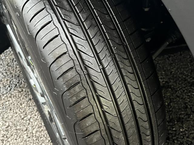 フロンクス ベースグレード 全周囲カメラ クリアランスソナー オートクルーズコントロール レーンアシスト 衝突被害軽減システム ナビ TV オートライト LEDヘッドランプ アルミホイール スマートキー アイドリングストップ(57枚目)