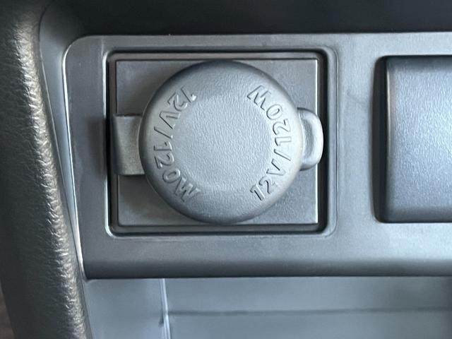 アルト A クリアランスソナー レーンアシスト 衝突被害軽減システム オートライト アイドリングストップ CVT 盗難防止システム ABS ESC 衝突安全ボディ エアコン パワーステアリング パワーウィンドウ(26枚目)