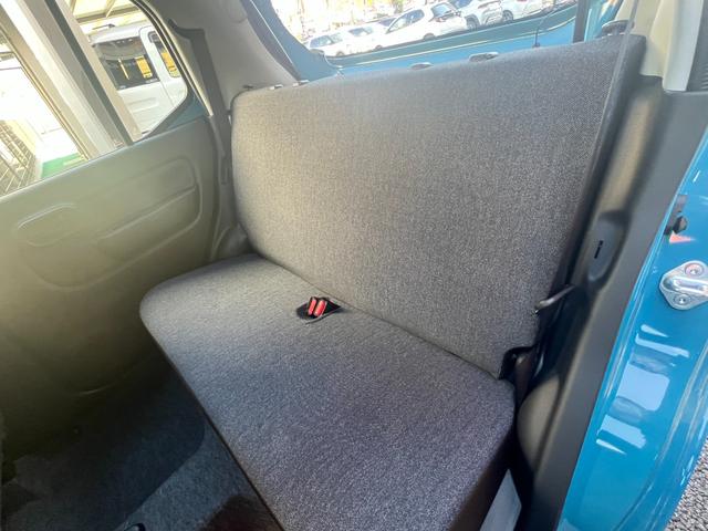 アルト A クリアランスソナー レーンアシスト 衝突被害軽減システム オートライト アイドリングストップ CVT 盗難防止システム ABS ESC 衝突安全ボディ エアコン パワーステアリング パワーウィンドウ(37枚目)