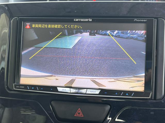 タント カスタムＲＳ　トップエディションＳＡＩＩ　ＥＴＣ　バックカメラ　両側電動スライドドア　ナビ　クリアランスソナー　衝突被害軽減システム　オートライト　ＬＥＤヘッドランプ　スマートキー　アイドリングストップ　電動格納ミラー　ベンチシート　ＣＶＴ（4枚目）